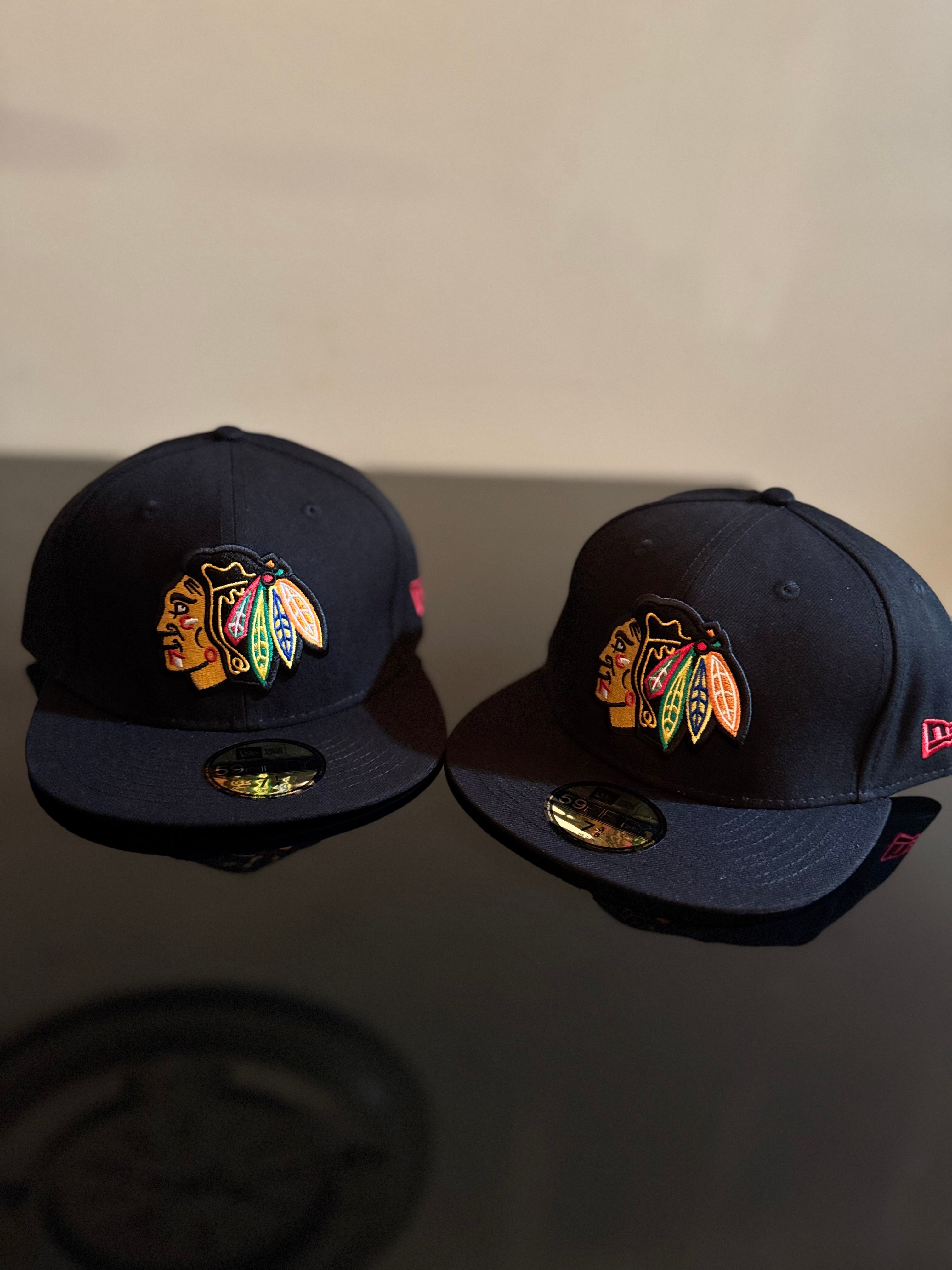 Gorra fitted 59FIFTY de New Era presenta el logo clásico de los Chicago Blackhawks bordado en la parte frontal.